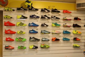 Puma, voetbalschoenen, zaal voetbal en casual schoenen