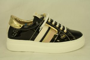 Be Kool: 420, zwart lak leer, dikke zool, veterschoen, maat 36 t/m 41, € 159,99