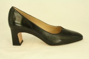 Perlato: 10503 Venus, Noir, mooie leren pump met hak, maat 37 t/m 41  109,99
