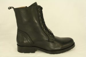 DW\\RS: 2212, zwart leren bootje met rits en veter, maat 37 t/m 41  € 109,99