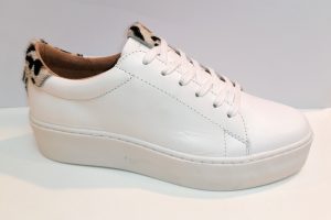 DW\\RS: 1201, wit sneaker, 37 t/m 42 € 89,99
