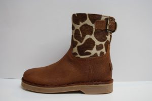 Giga: Cognac laarsje met print, maat 26 t/m 33 v.a. € 99,99