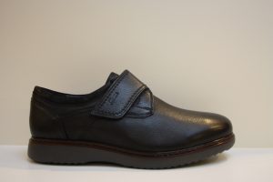 Sioux: Zwart leren herenschoen, rubber zool met 1 klittenband, K leest, maat 7,5 t/m 10,5 € 149,99