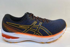 Asics: GT-2000-10 loopschoen, deepblue, maat 42 t/m 47  € 149,99