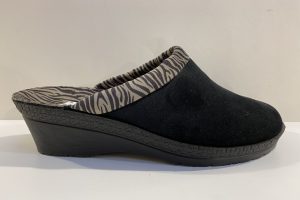 Rohde: 2465, zwart/zebra, muil met hakje, maat 37 t/m 42 € 39,99