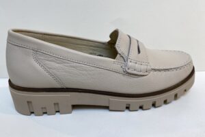 Waldlaufer: 723502, cremekleurige instapper, H leest, maat 6,5 € 129,99