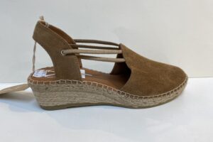 Viquera: damessandaaltje met touwzool, bruin/taupe, maat 37 t/m 42 € 79,99