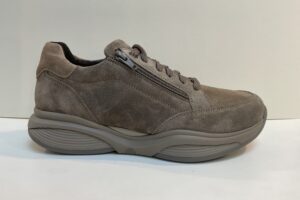 30089.2  SWX 20 501 taupe Verende zool veterschoen met rits, maat 7 t/m 11 € 229,99