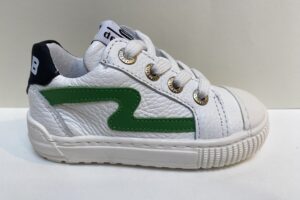 Develab: 45957, wit sneakertje, maat 22 t/m 29 v.a. € 79,99