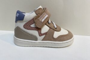 Develab: First Step shoes, pink fantasy, maat 19 t/m 24 v.a. € 64,99
