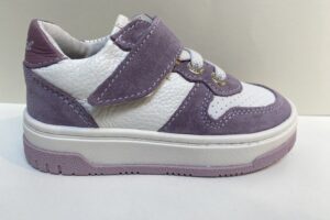 Develab: 42872 witte sneaker met paarse combi, maat 23 t/m 27 € 89,99