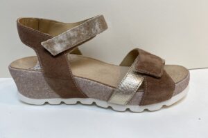 Durea: 7403 025 1013 sandaal met kurkzool, losvoetbed, zandkleurig ,maat 5 t/m 7,5 € 189,99 nu € 95,00