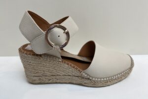 Viquera: 1922 touwsleehak vainilla, maat 37 t/m 41 € 104,99