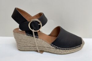 Viquera: 1922, sleehak, zwart, maat 38 t/m 41 € 104,99