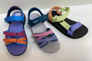 Teva: meisjessandaaltjes van af maat 28 t/m 37 v.a € 50,00 / € 55,00