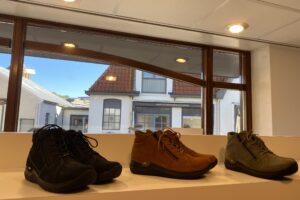 Wolky: mid boots in verschillende kleuren  maat 42