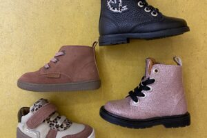 Kinderschoenen: Red  Rag, Develab