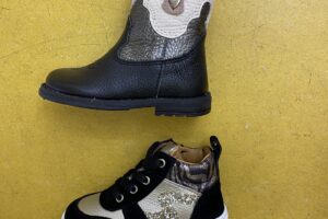 kinderschoenen: Red Rag, Develab