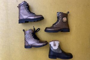 Kinderschoenen RedRag, Develab