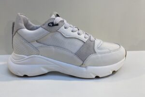 Maruti: Raven leren sneaker, wit maat 37 t/m 41 € 99,99