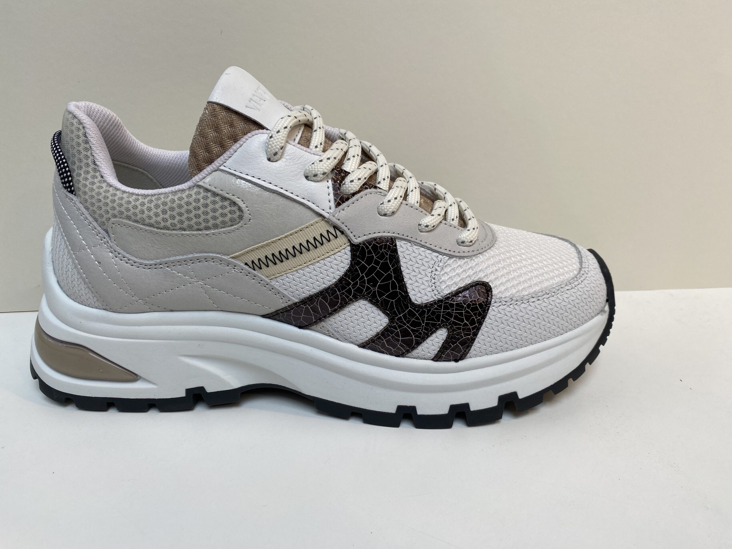 Dwars schoen- en sportmode - Via Vai: 62010-07-1172 Liz Finley
