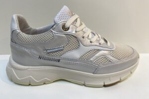 Floris van Bommel: Daysi 03.02 zilver/wit maat 37,38 , € 149,99