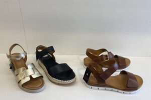 AQA: sandaaltjes, cognac, zwart , gold  nu 50% korting