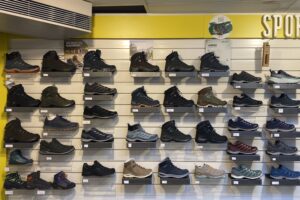 Lowa: de nieuwste Lowa wandel schoenen, dames, heren en kinder.