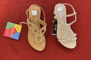 Lazamani: 2 x luxe sandaaltje 59,99   89,99