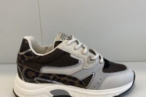 Via Vai: 62297-02-252 Danae, maat 37/42 € 199,99