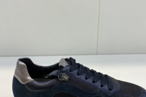 Gabor: 76.436.86 veterschoen blauw, maat 5 t/m 7,5 € 130,00