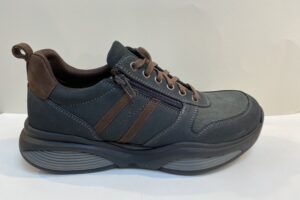 Xsensible: 30073.2 SWX3 men 293 navy/brown maat 8 t/m 11 € 239,99