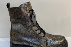 AQA: A8805 B20 Steel stoere boot met veter en rits    maat 38 t/m 42 € 159,99